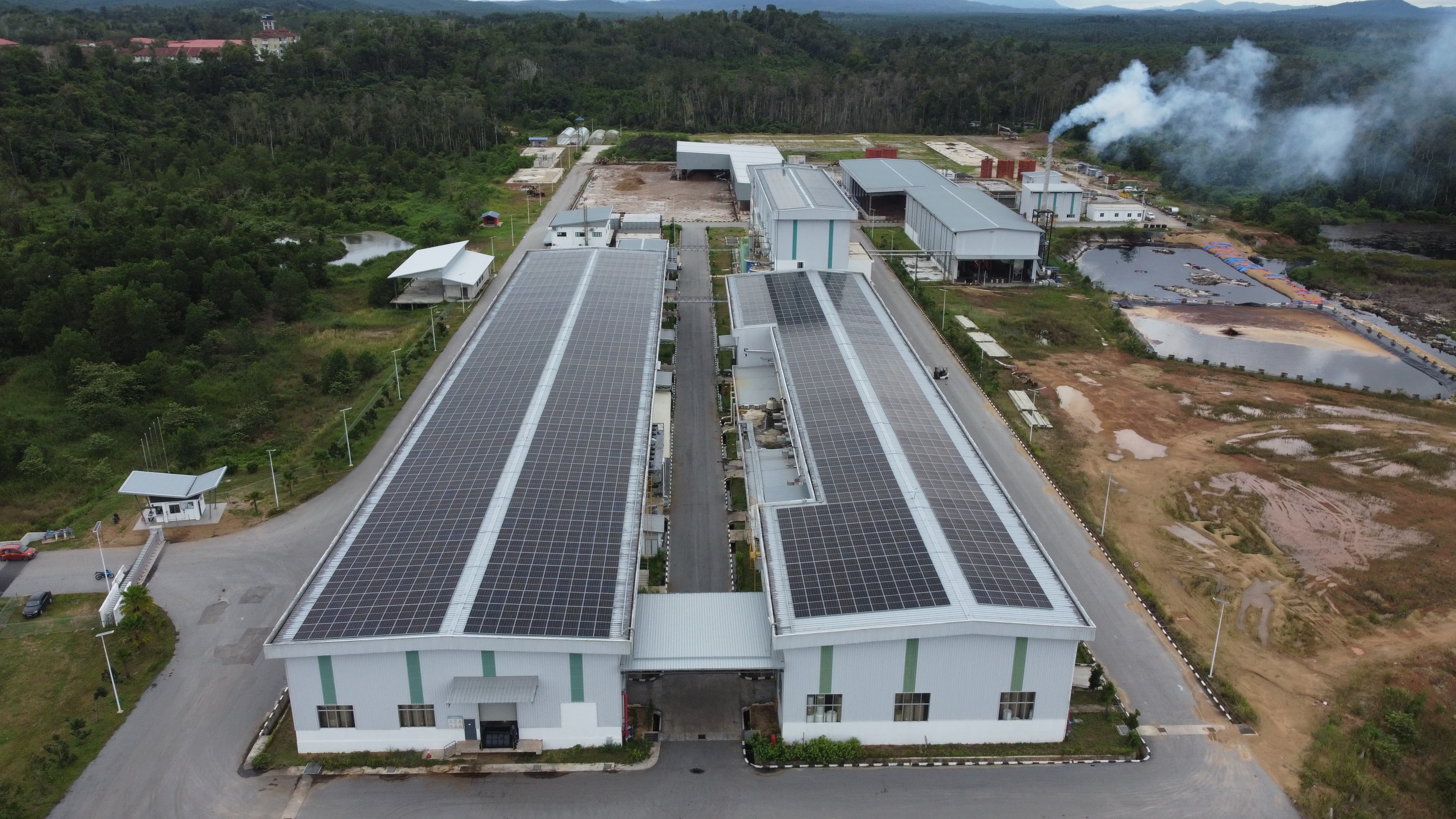 Sunyield twin factory buildings with solar panel coverage